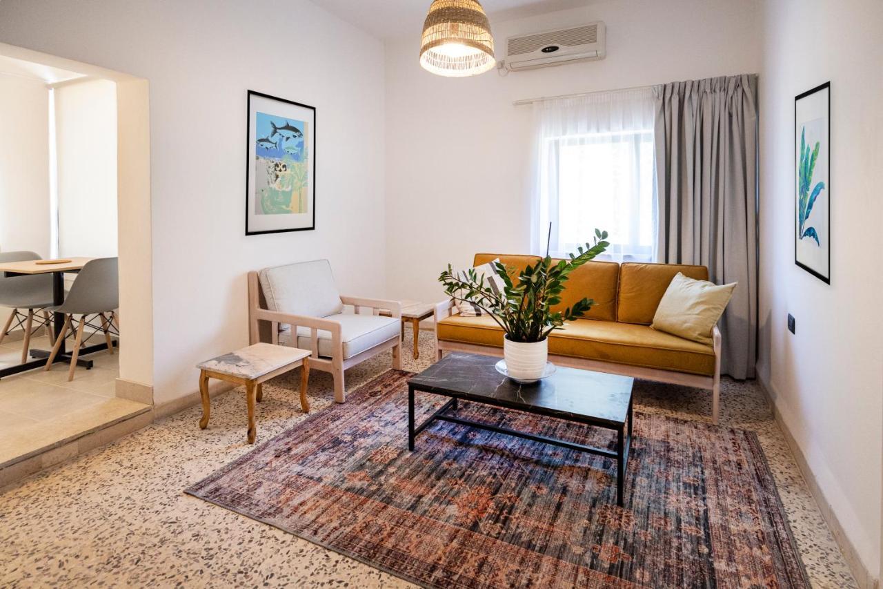 Julia'S Hotel Suites Amman Exterior photo