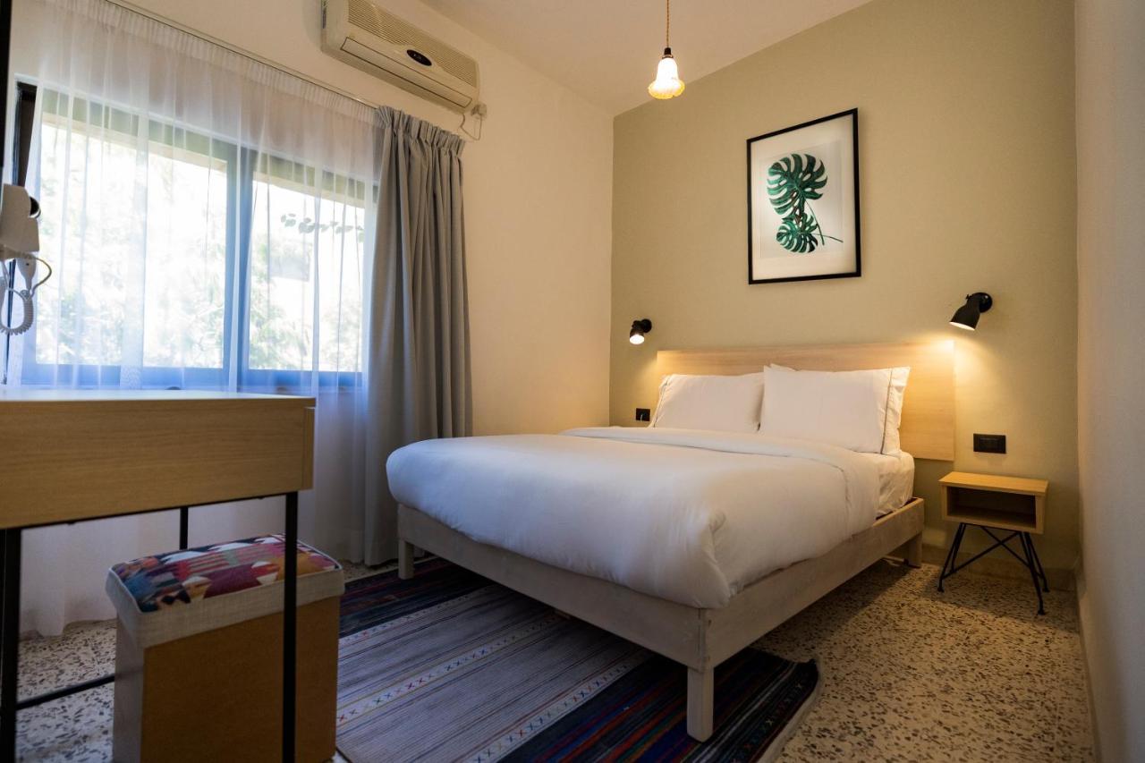 Julia'S Hotel Suites Amman Exterior photo